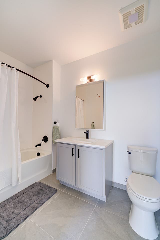 Ensuite Furnished Room In Shared 3Bd 2Ba - Gorgeous 3 bed 2 ba in South End nearby New Bern Station Home - Gallery - 25