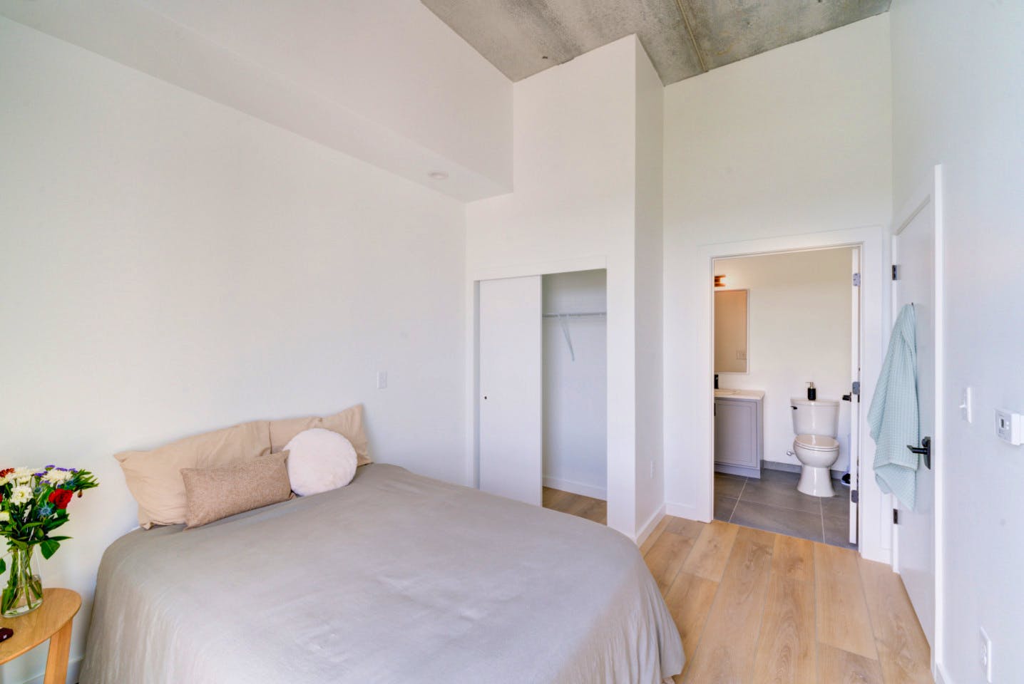 Ensuite Furnished Room In Shared 3Bd 2Ba - Gorgeous 3 bed 2 ba in South End nearby New Bern Station - Gallery - 9