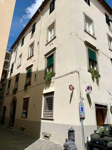 Apartment in Via Cherea, Lucca for 130 m² with 2 bedrooms