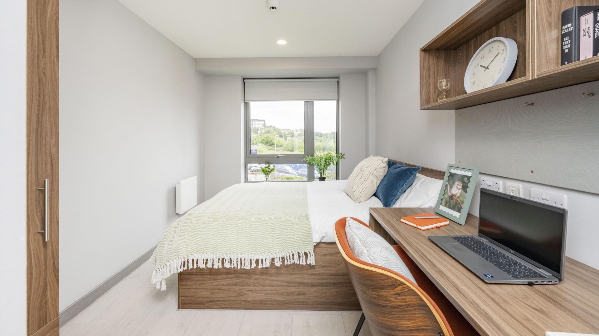 Classic En-Suite - 5