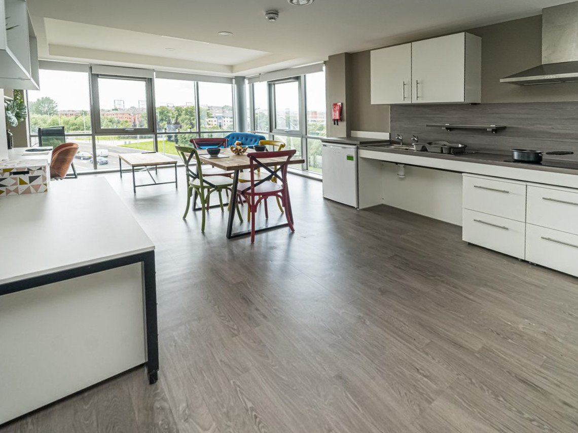 One Room Flat - 6