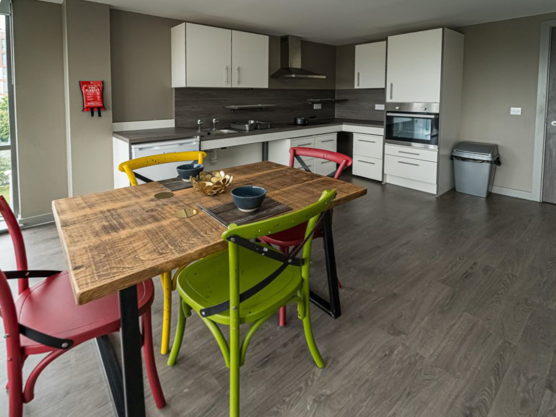 One Room Flat - 5