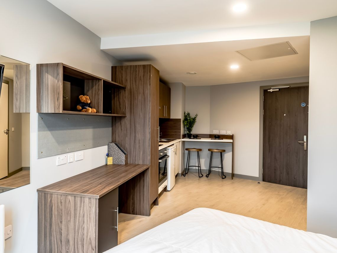  Premium Tower Studio  -  Scotway House  - Gallery -  4