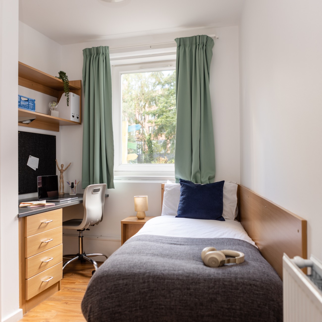 Cluster Room - Value - Cranborne House - Gallery - 1