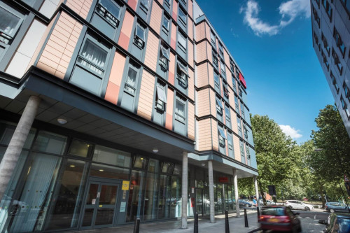 Blithehale Court Unite - Gallery - 8