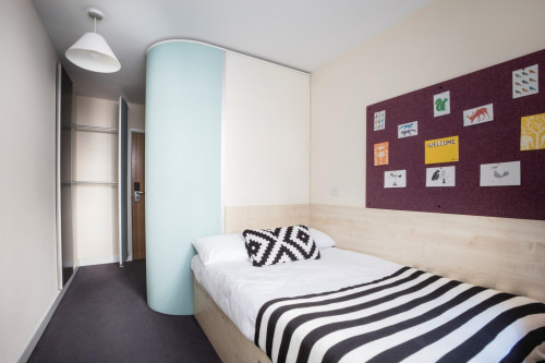 Blithehale Court Unite - Gallery - 17