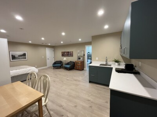 Spacious Private Studio Apartment