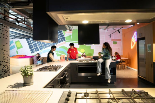 Scape Uni Square  - Gallery -  5