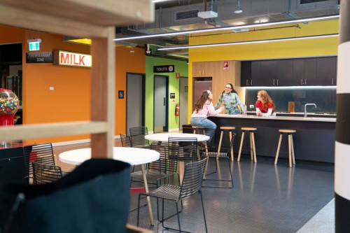 Scape Uni Square - Gallery - 9