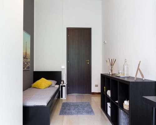 Stanza in Via Renato Serra - Gallery - 24