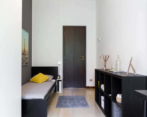 Stanza in Via Renato Serra - Gallery - 32