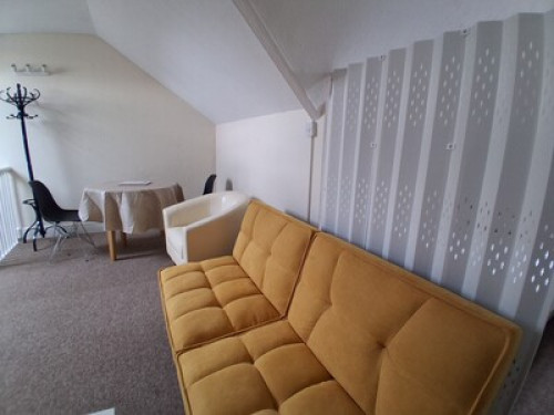 Peaceful and quiet hone