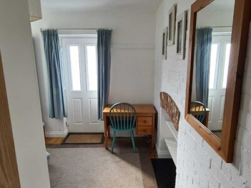 Family home in heart of Alton
