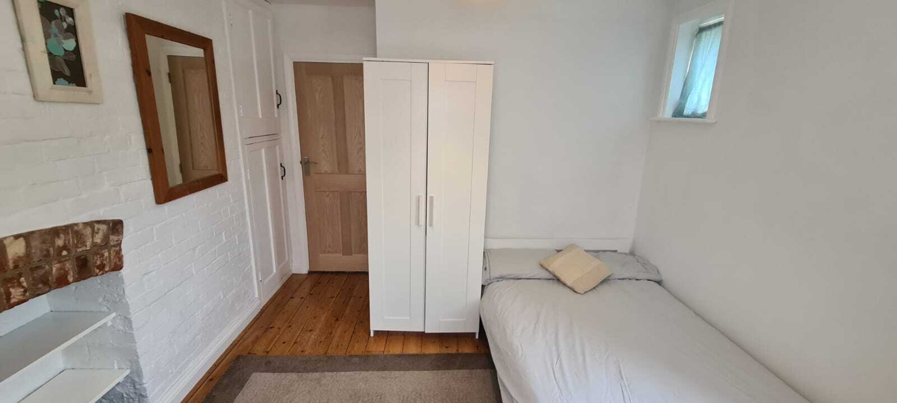 Downstairs Double Room(Full Room) - 1