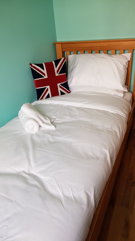 Home From Home In Mitcham(Full Room) - 1