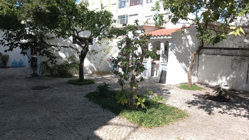 One-bedroom home with office and terrace in Montalvão, Setúbal