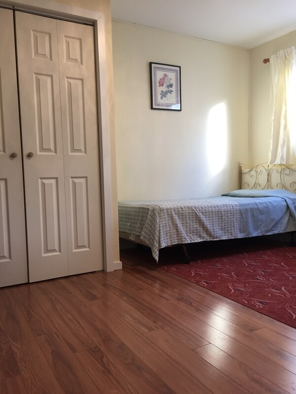  Bright Midsized Room(Full Room)  -  Great Location! Walk Everywhere!  - Gallery -  1