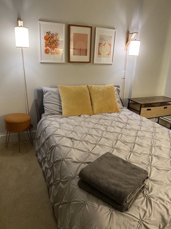 Single Bedroom (Full Room)  -  Cozy Bedroom in Shared Apartment   - Gallery -  1