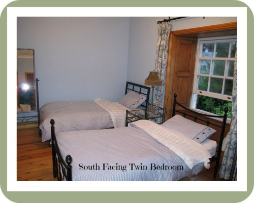 Charming Cosy Twin Ensuite Bedroom - Gallery - 10