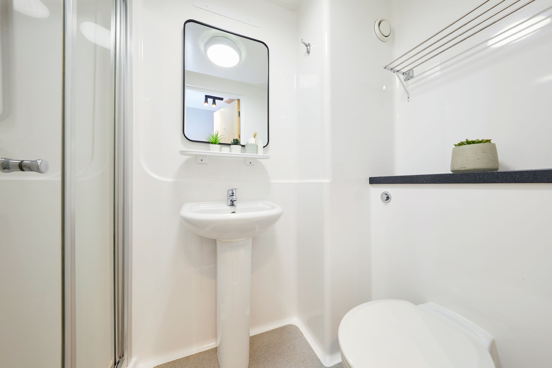 Silver En-Suite  -  Jennens Court  - Gallery -  2