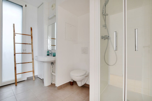 Stunning 76 m² duplex for rent in a coliving in Paris
