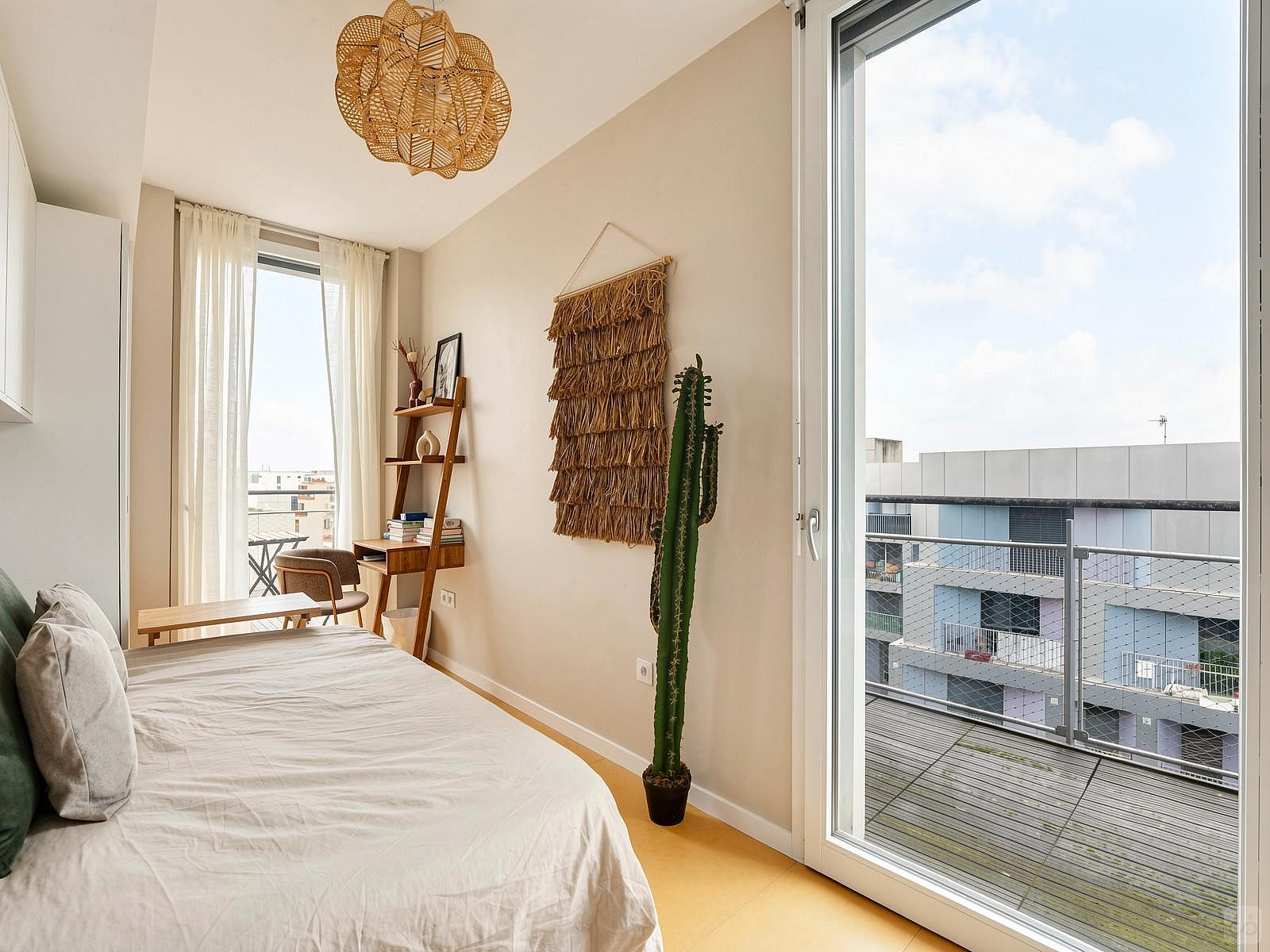  Move Into This Bright 9 M² Room On The Top Floor Of A Parisian Duplex  -  Stunning 76 m² duplex for rent in a coliving in Paris  - Gallery -  3
