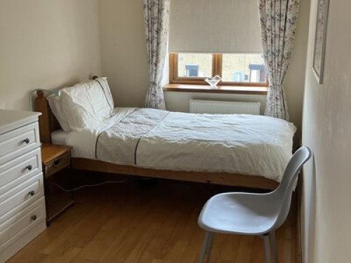 Single room in quiet mews house - Gallery - 8