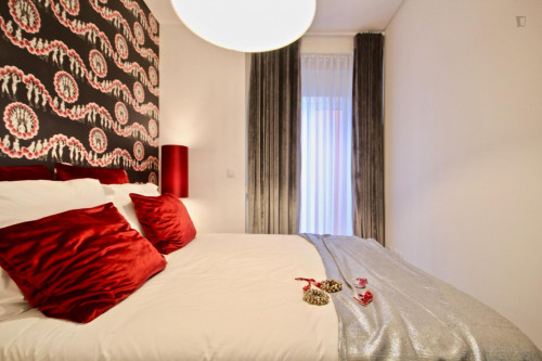 Fantastic 3-bedroom apartment in Campolide - Gallery - 23