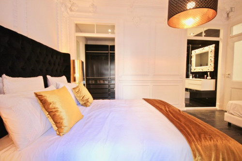 Fantastic 3-bedroom apartment in Campolide - Gallery - 17