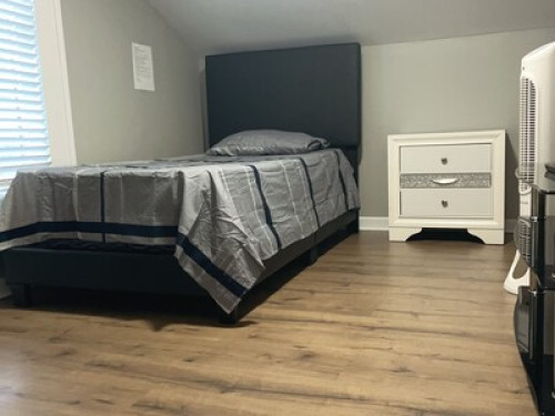 Home in the heart of Windsor, ON - Gallery - 12