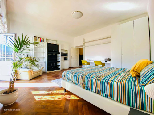 Room in Via Antonio Rosmini, Trento for 146 m² with 5 bedrooms