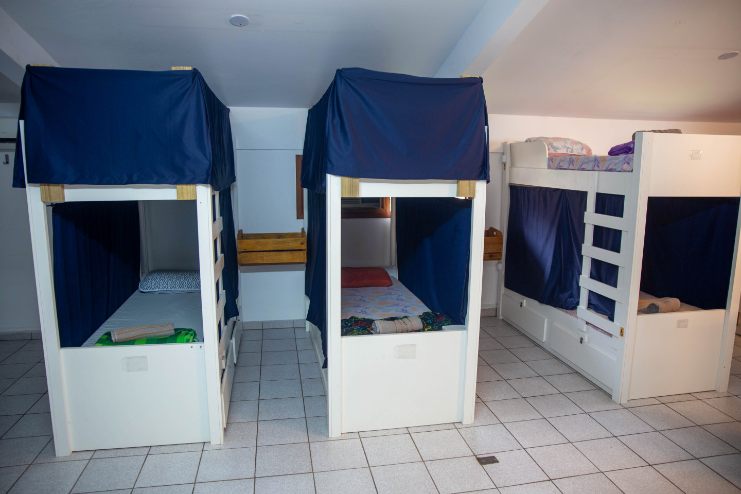  Bed In A 6-Bed Mixed Gender Room  -  Vibrant Coliving in Lagoa da Conceição for Remote Workers and Adventurer  - Gallery -  12