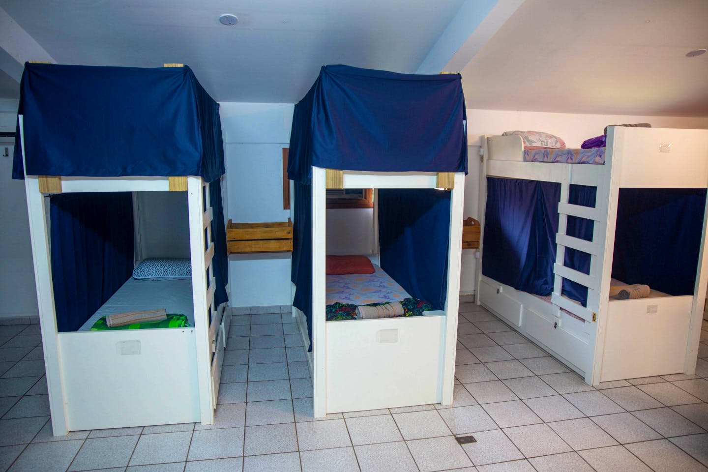  Bed In A 6-Bed Mixed Gender Room  -  Vibrant Coliving in Lagoa da Conceição for Remote Workers and Adventurer  - Gallery -  2