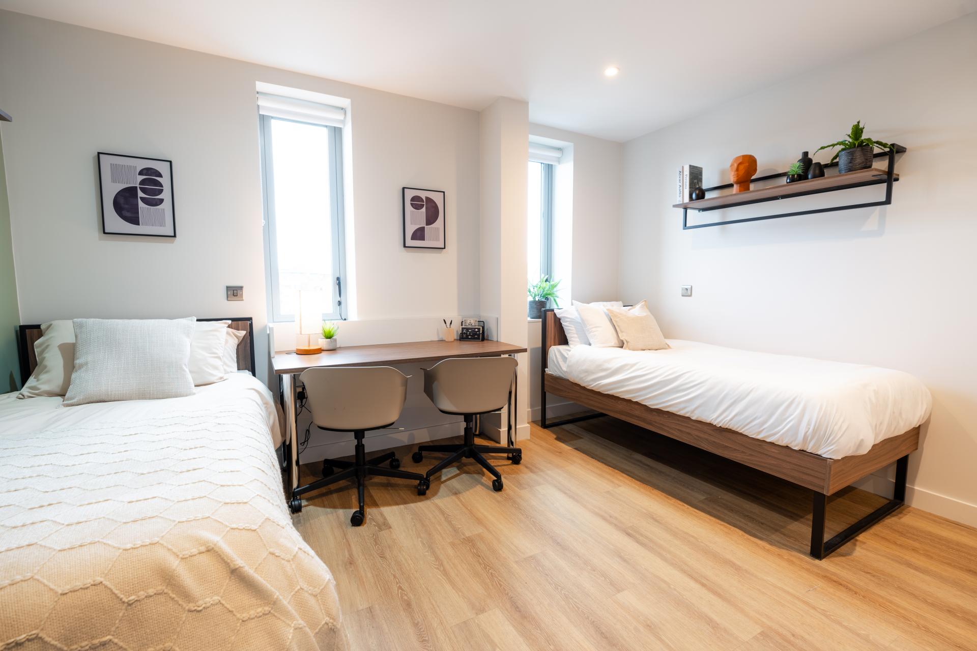 Twin En-Suite Shared  -  Árasáin P&V (The P&V Apartments)  - Gallery -  1