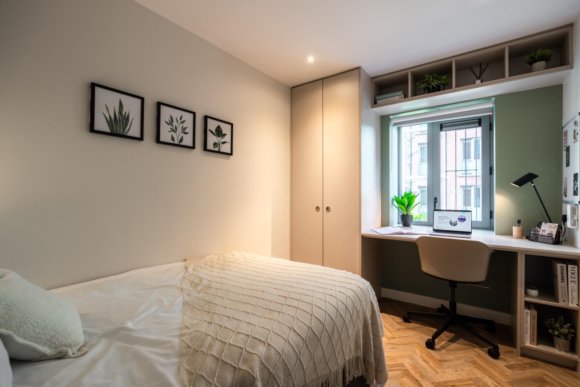  Accessible En-Suite  -  Árasáin P&V (The P&V Apartments)  - Gallery -  1
