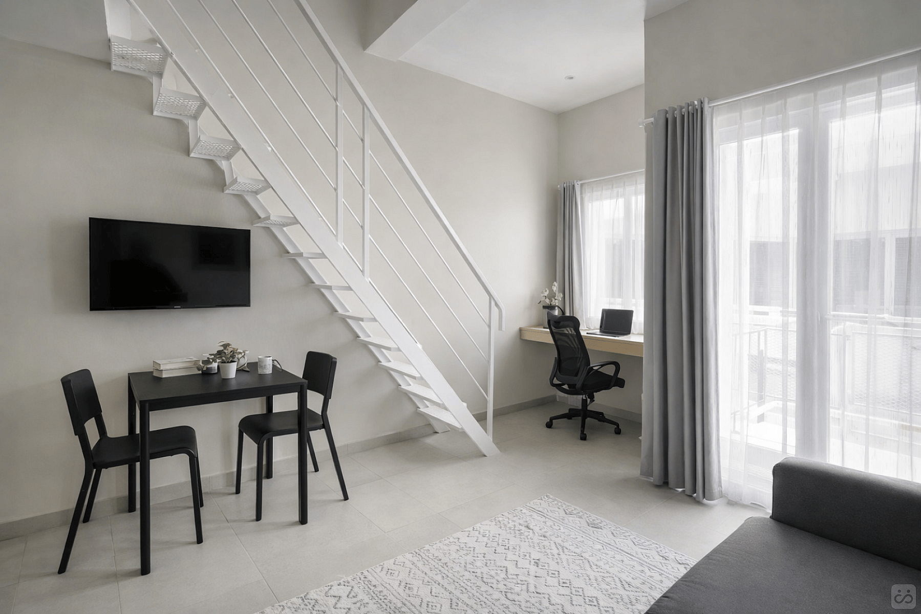 Deluxe Loft - 52