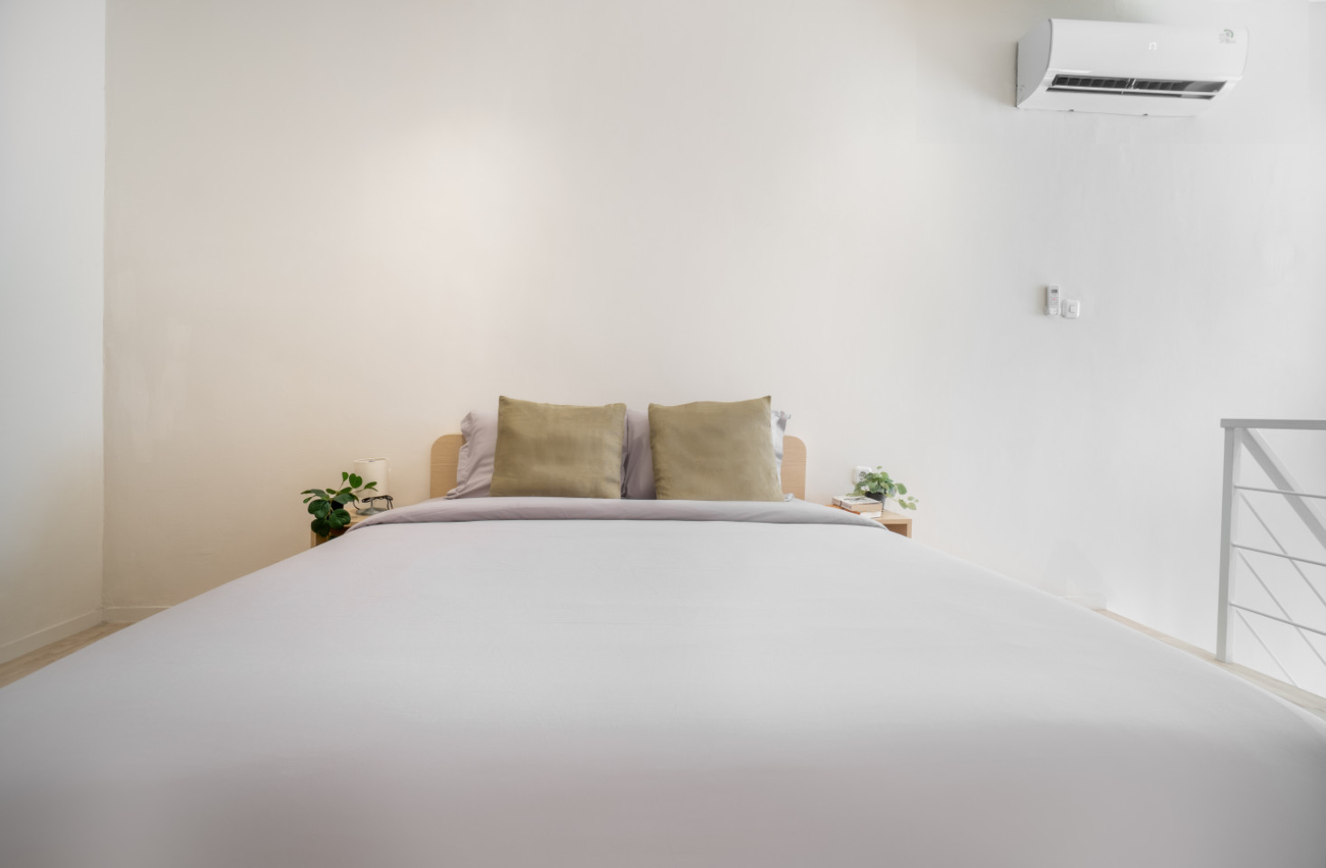 Deluxe Loft - 35