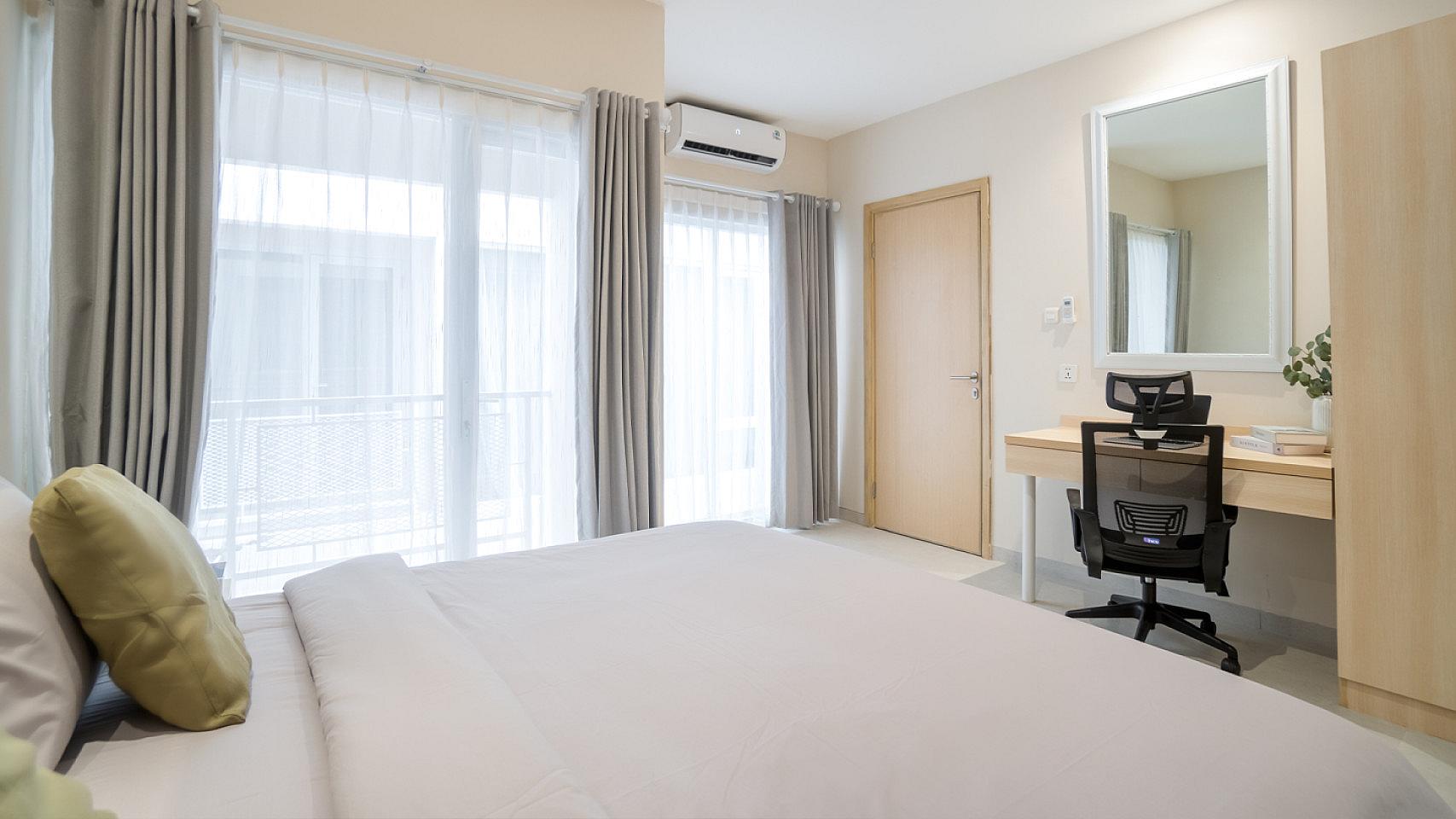 Bed Room Suite - 12