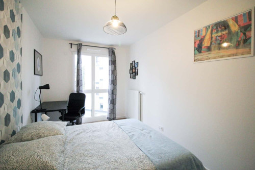 Spacious and bright room - 14m² - CL15 - Gallery - 10