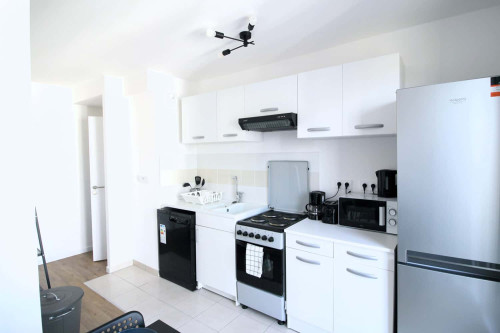 Spacious and bright room 14m²  - Gallery -  2