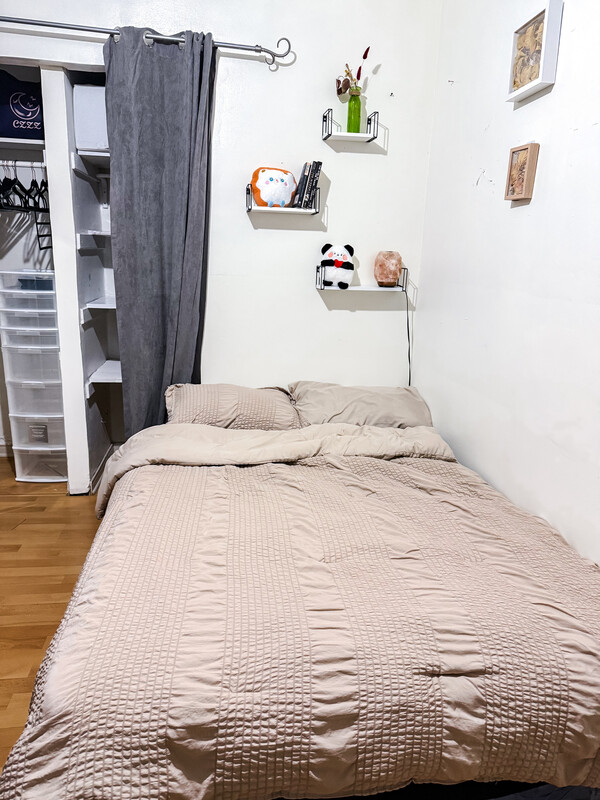  Left Bedroom(Full Room)  -  Comfortable and friendly homestay  - Gallery -  1