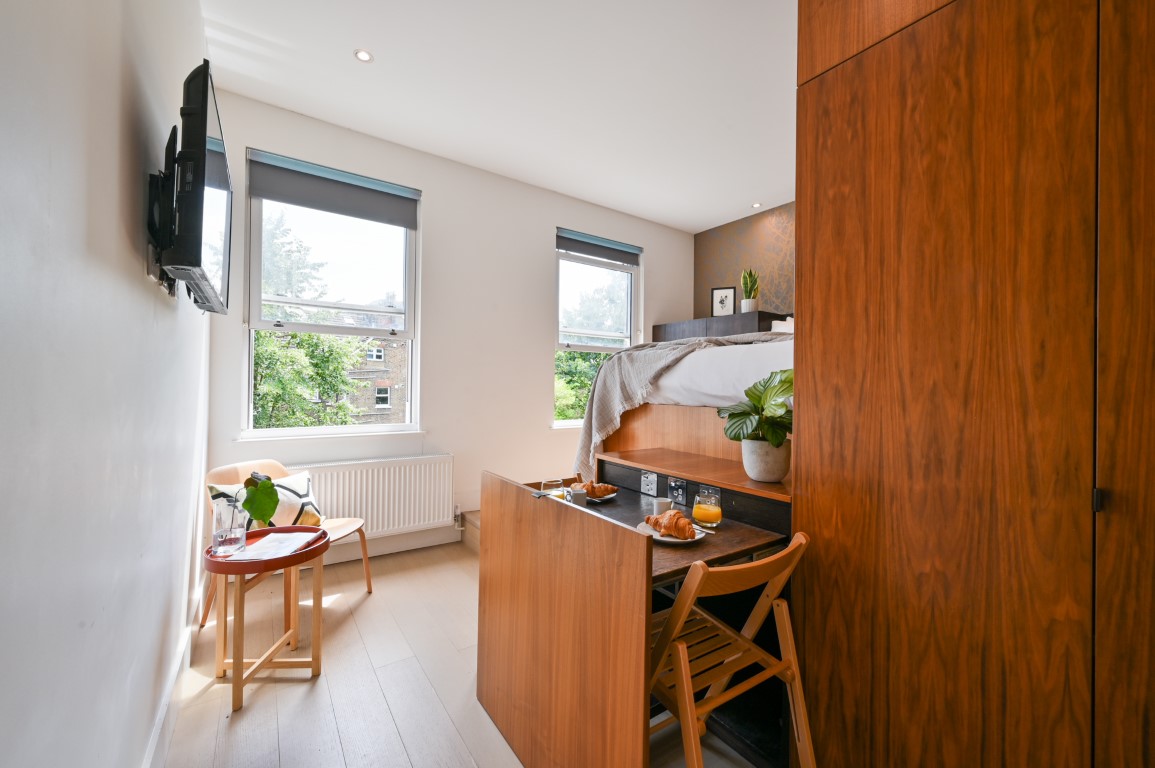  Superior Studio  -  West Hampstead  - Gallery -  12
