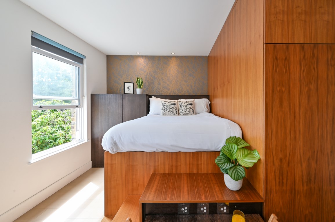  Superior Studio  -  West Hampstead  - Gallery -  1