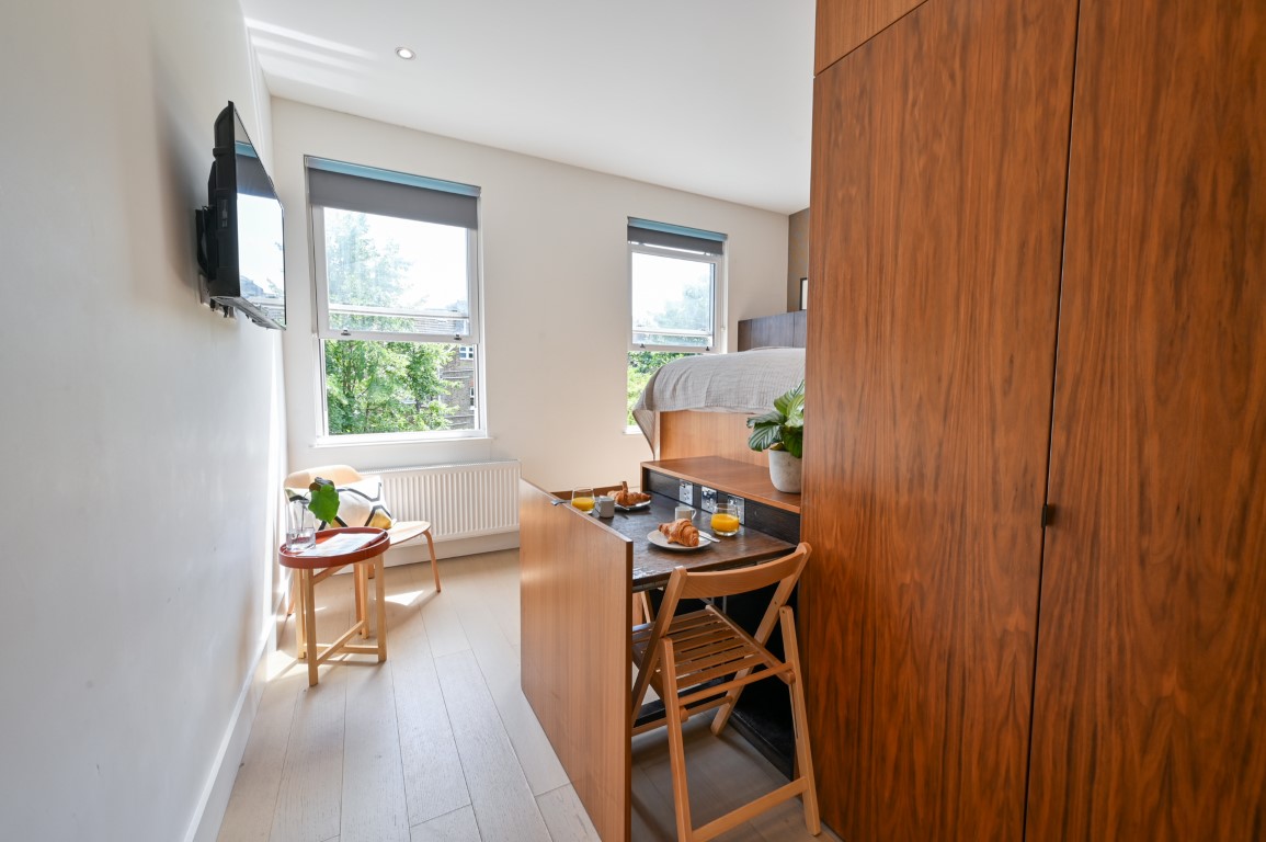  Superior Studio  -  West Hampstead  - Gallery -  10