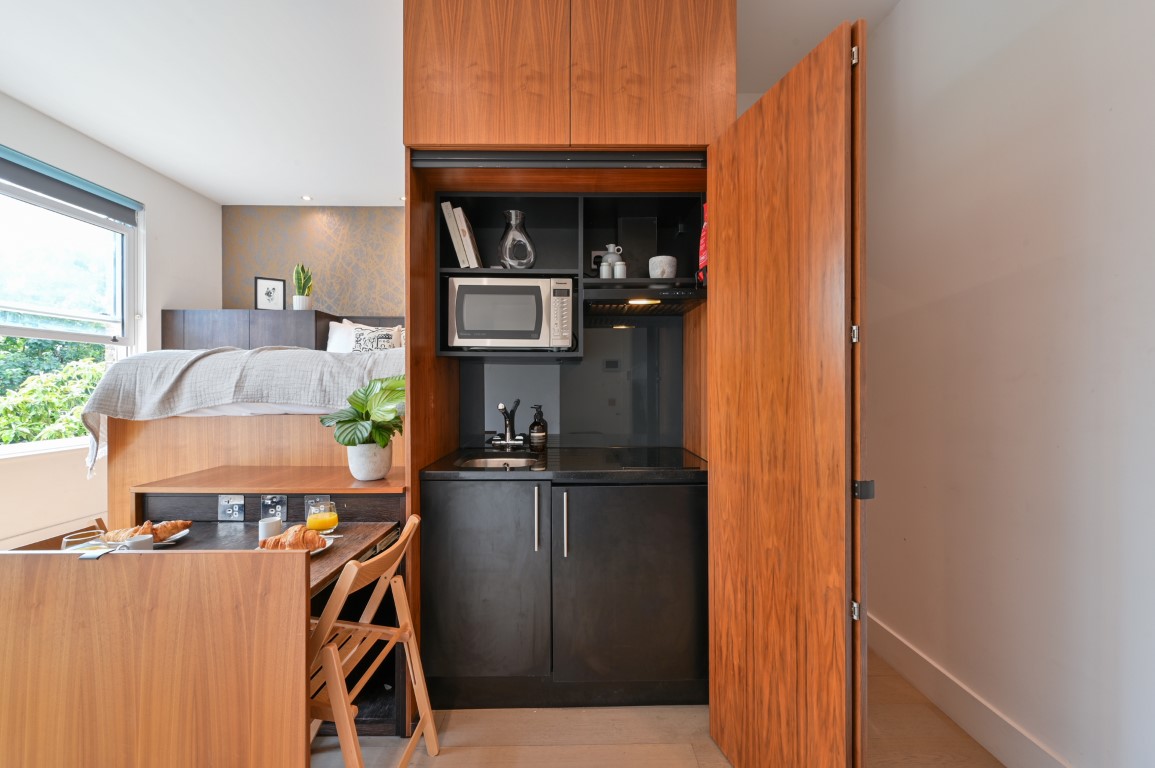  Superior Studio  -  West Hampstead  - Gallery -  6