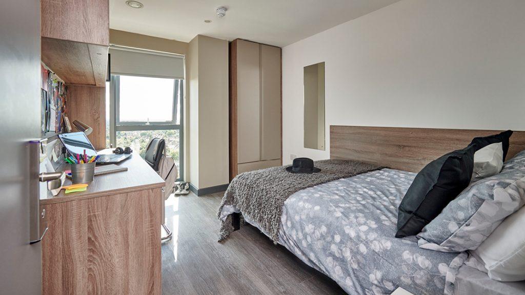 Premium Plus 2 Bed Flat - 6