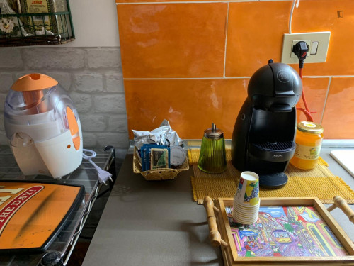 Double bedroom on the ground floor with external private bathroom, shared living &kitchen - Gallery - 9