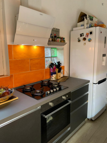 Double bedroom on the ground floor with external private bathroom, shared living &kitchen - Gallery - 6