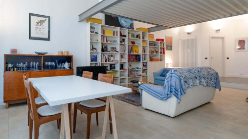 Designer Loft - Gallery - 7
