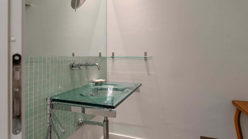 Designer Loft - Gallery - 11